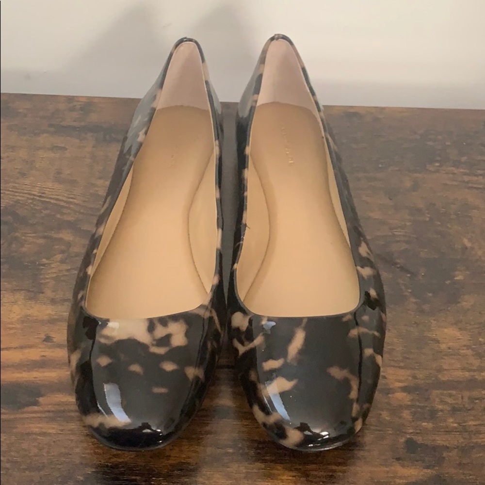 Ann Taylor patent leopard flats